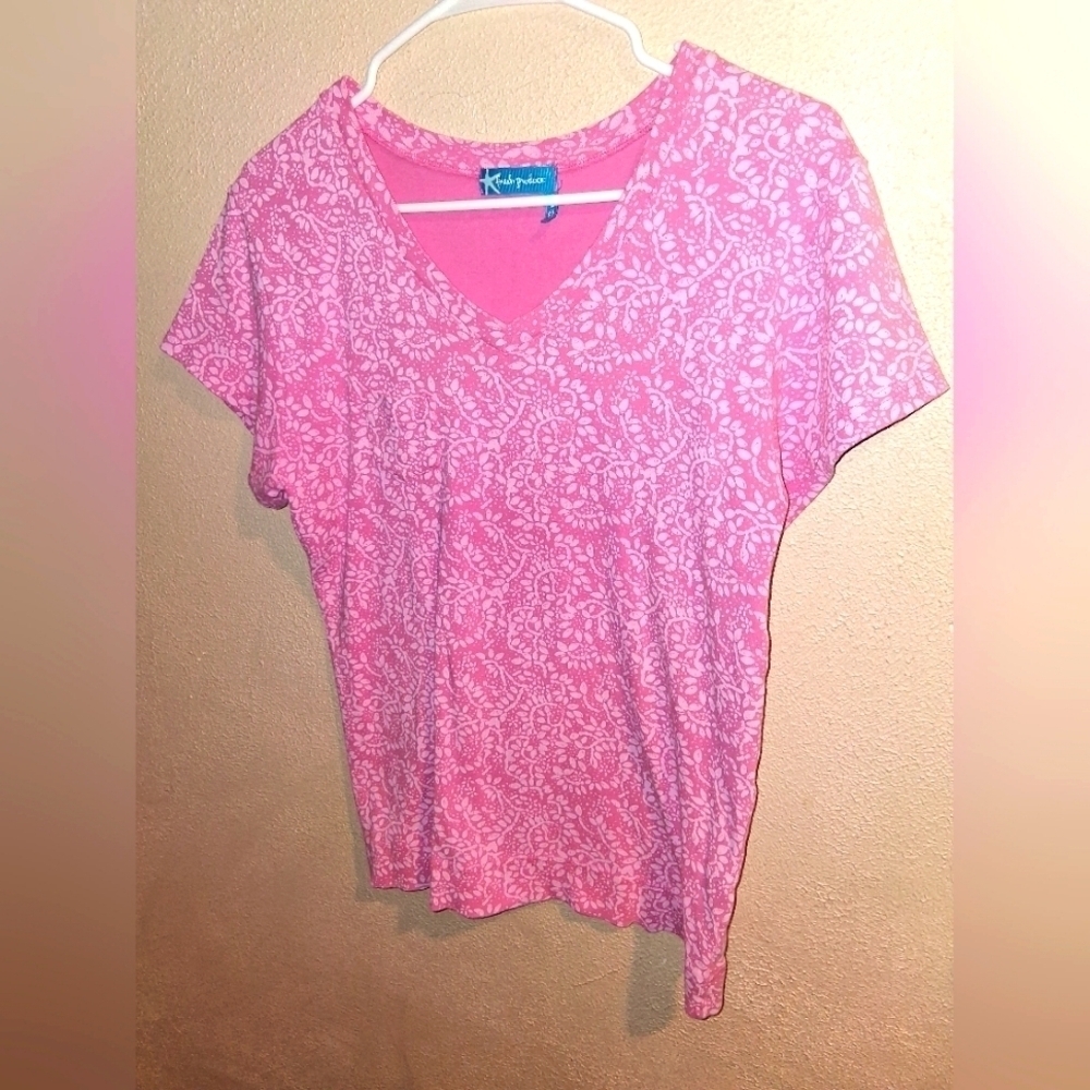 FRESH PRODUCE pink floral v-cut short sleeve jersey knit top L